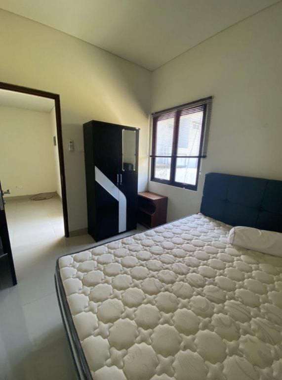 Rumah Disewakan Semi Furnished di Cluster Forest Green Lippo Cikarang